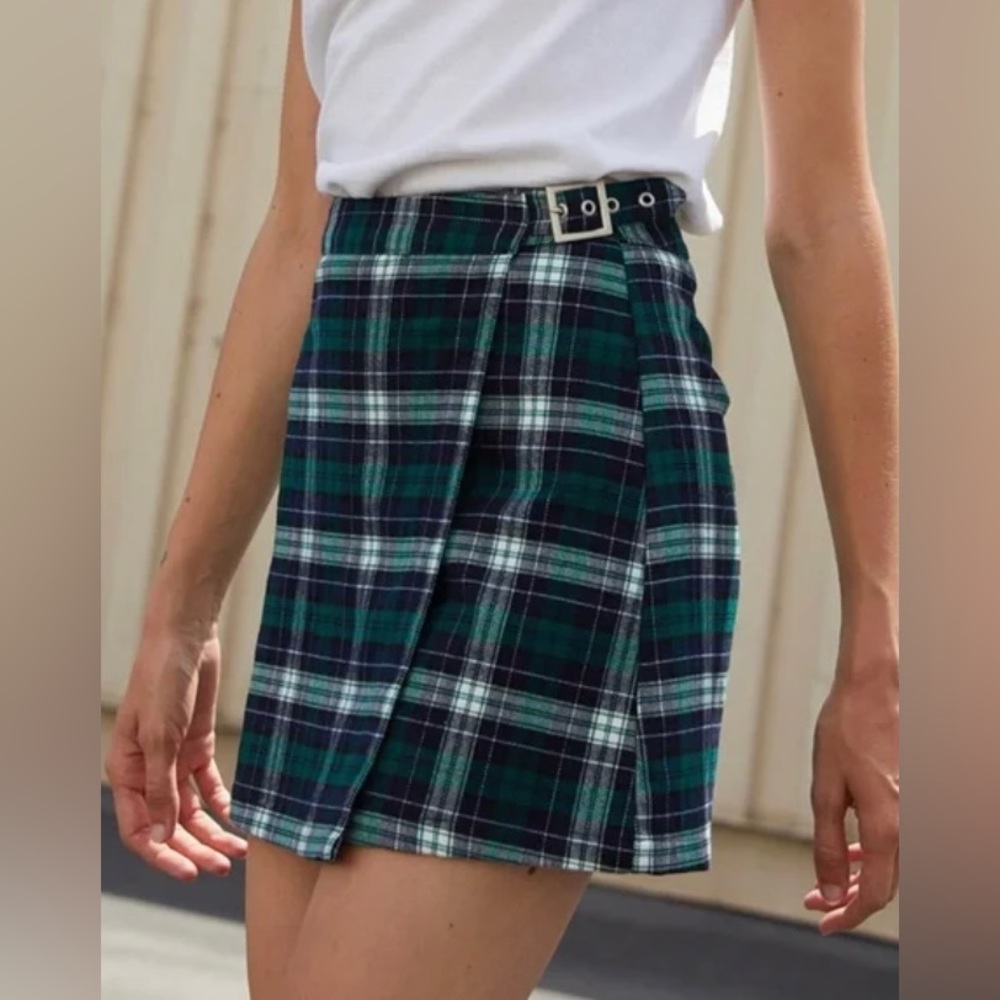 Brandy Melville Green Plaid Skirt